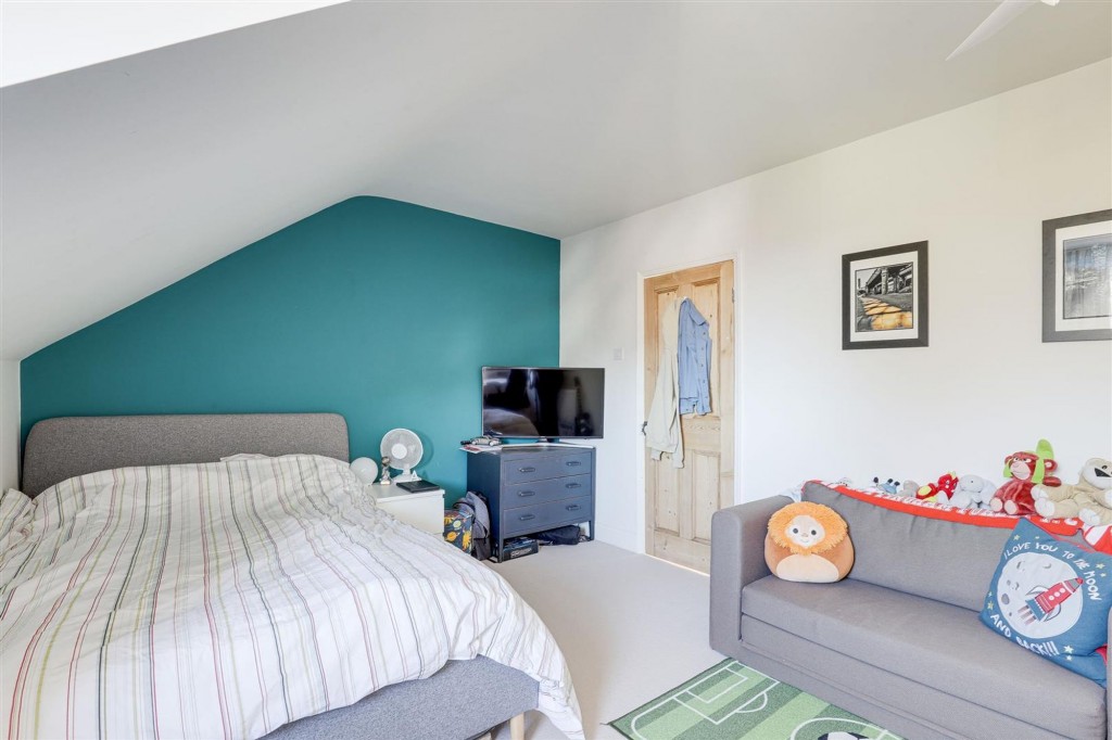 Main Road, Wilford, NG11