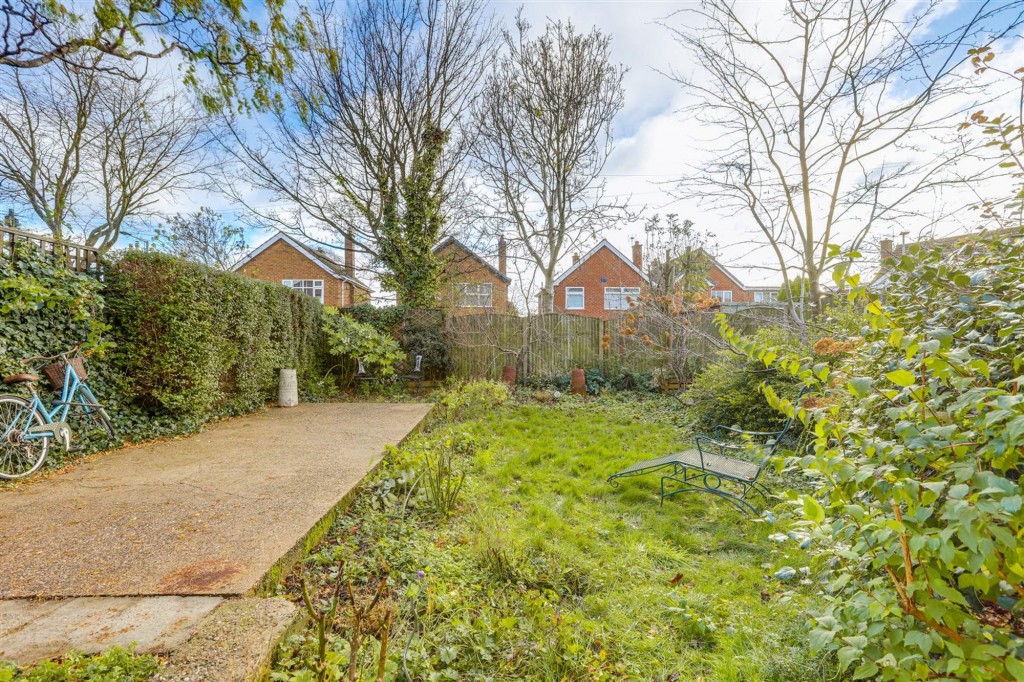 Mill Crescent, Arnold, NG5