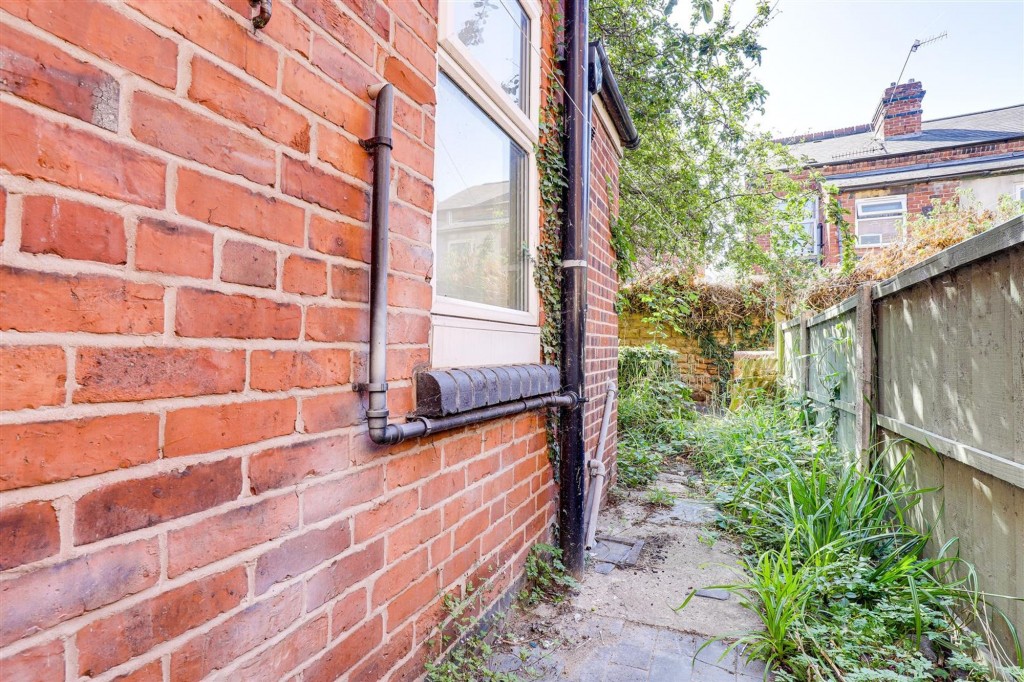 Scotholme Avenue, Nottingham, NG7