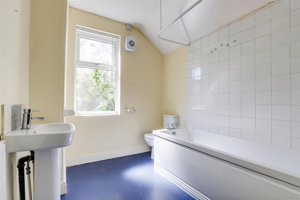 Scotholme Avenue, Nottingham, NG7