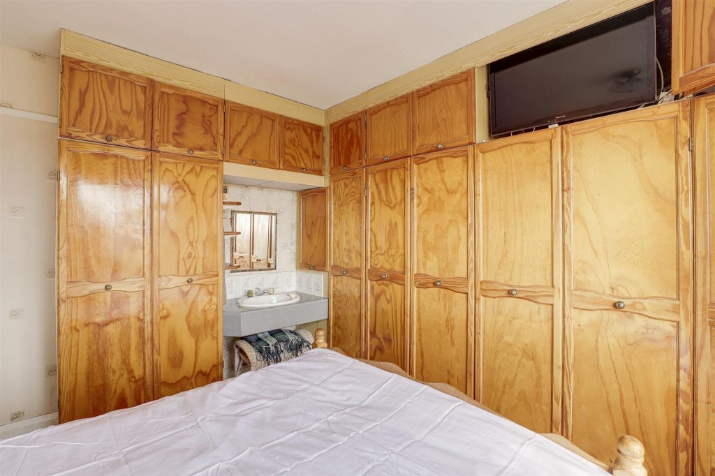 Hillview Road, Carlton, NG4