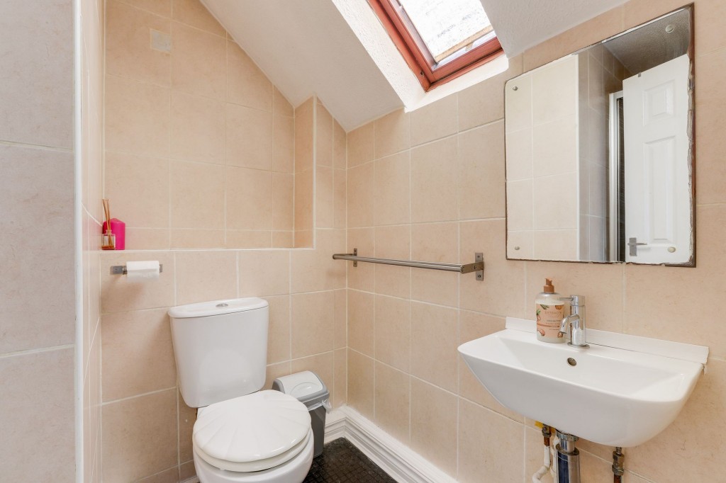 Pearce Drive, Nottingham, NG8