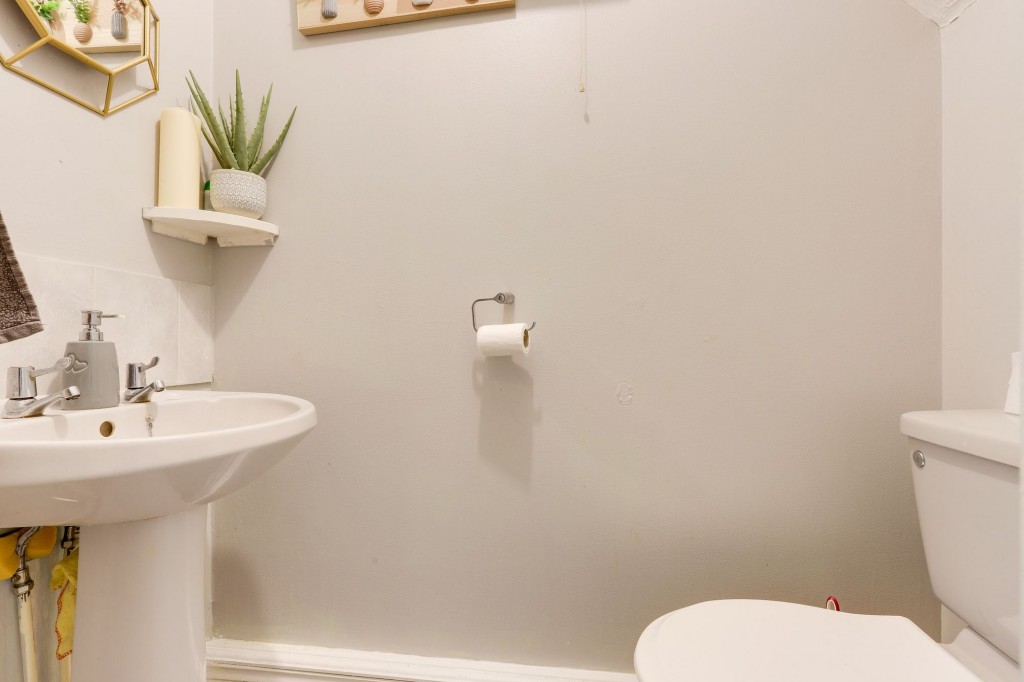 Pearce Drive, Nottingham, NG8