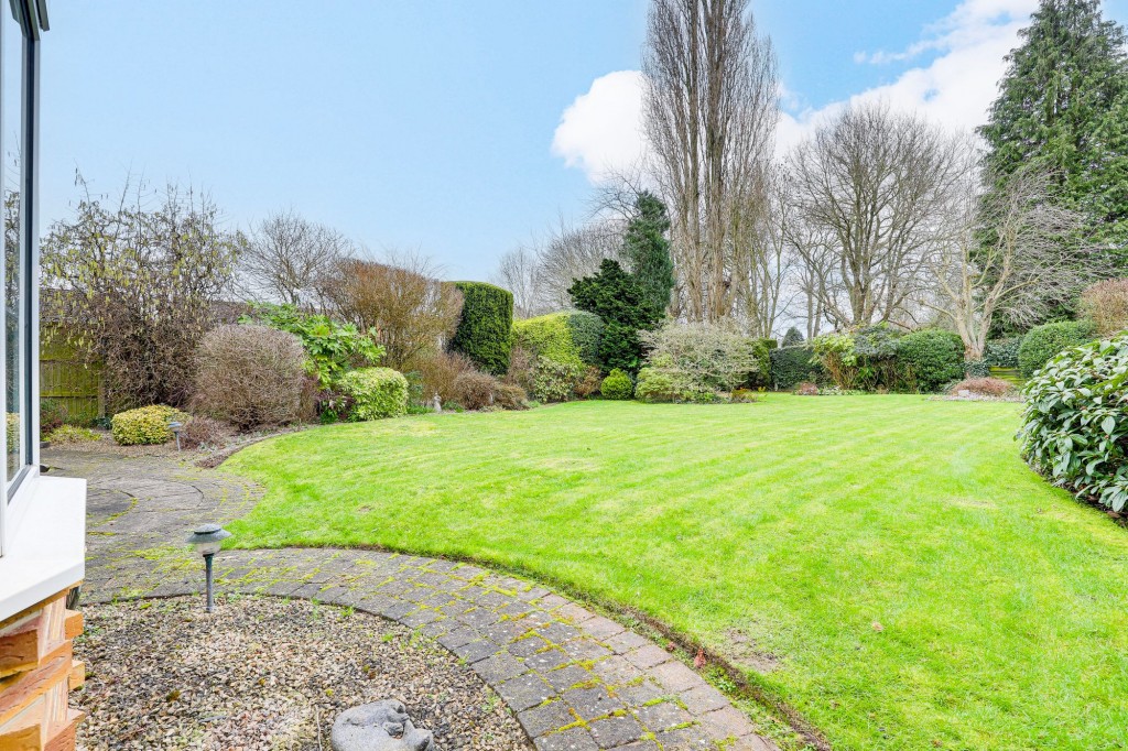 Manor Close, Edwalton, NG12