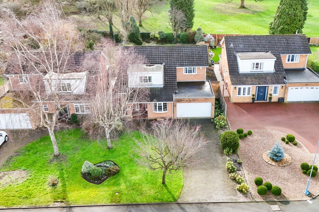 Manor Close, Edwalton, NG12