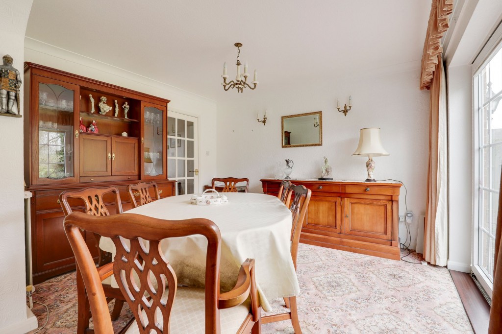 Manor Close, Edwalton, NG12