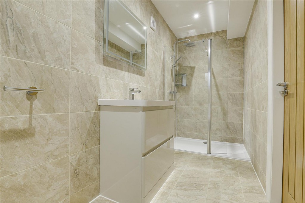 Landmere Lane, Ruddington, NG11