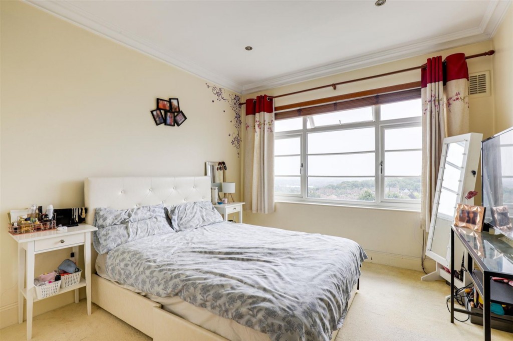 Oakdale Road, Carlton, NG4