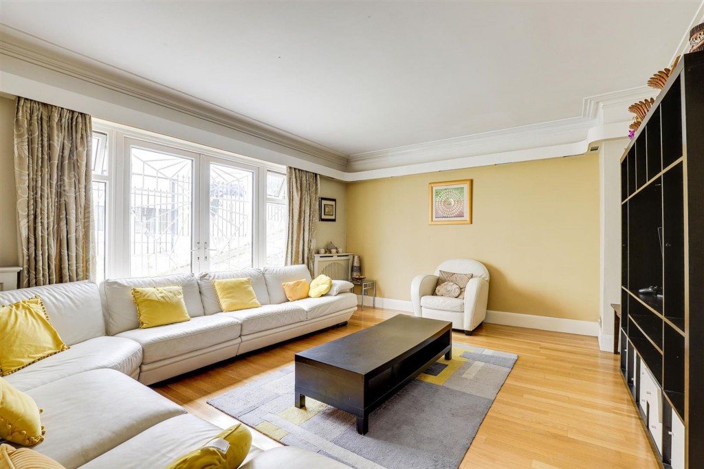 Oakdale Road, Carlton, NG4