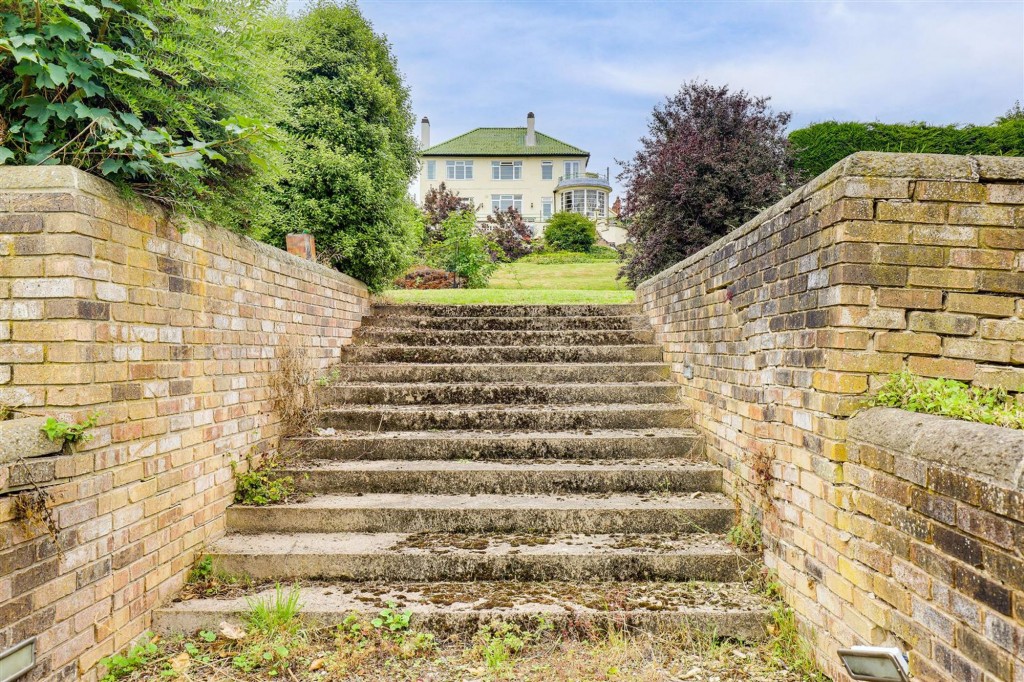 Oakdale Road, Carlton, NG4