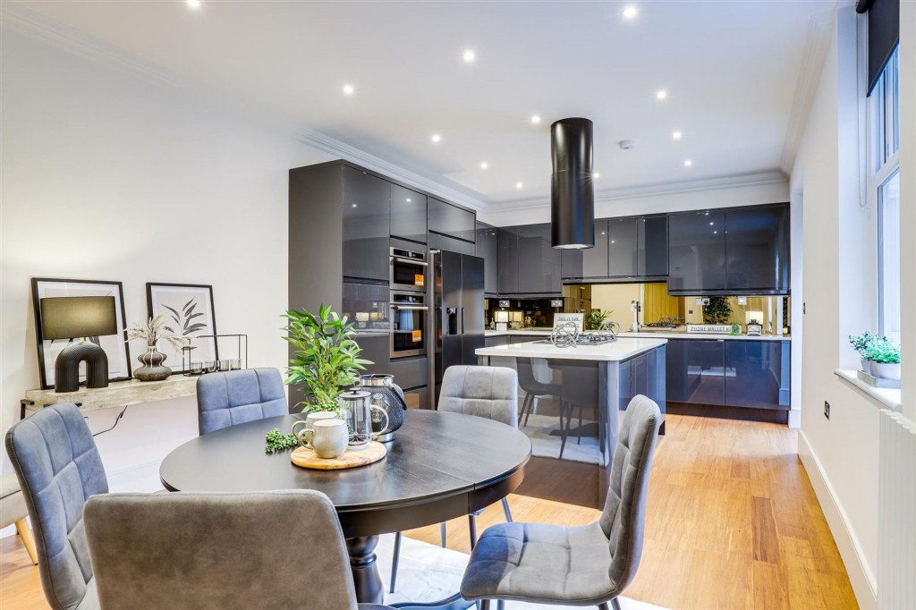 Mapperley Road, Nottingham, NG3