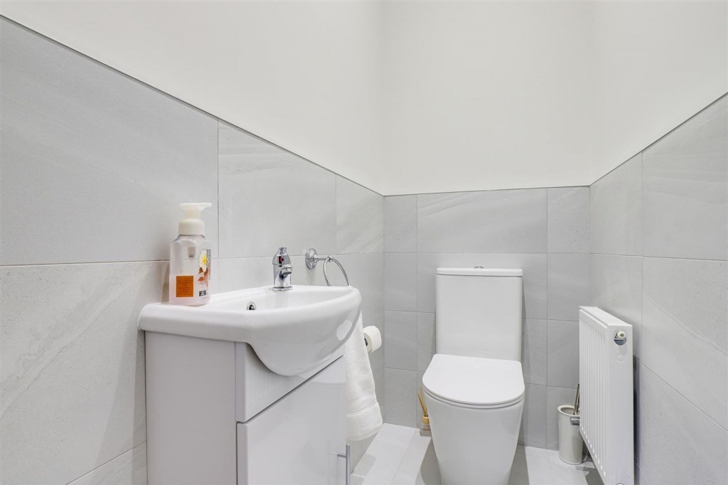 Mapperley Road, Nottingham, NG3