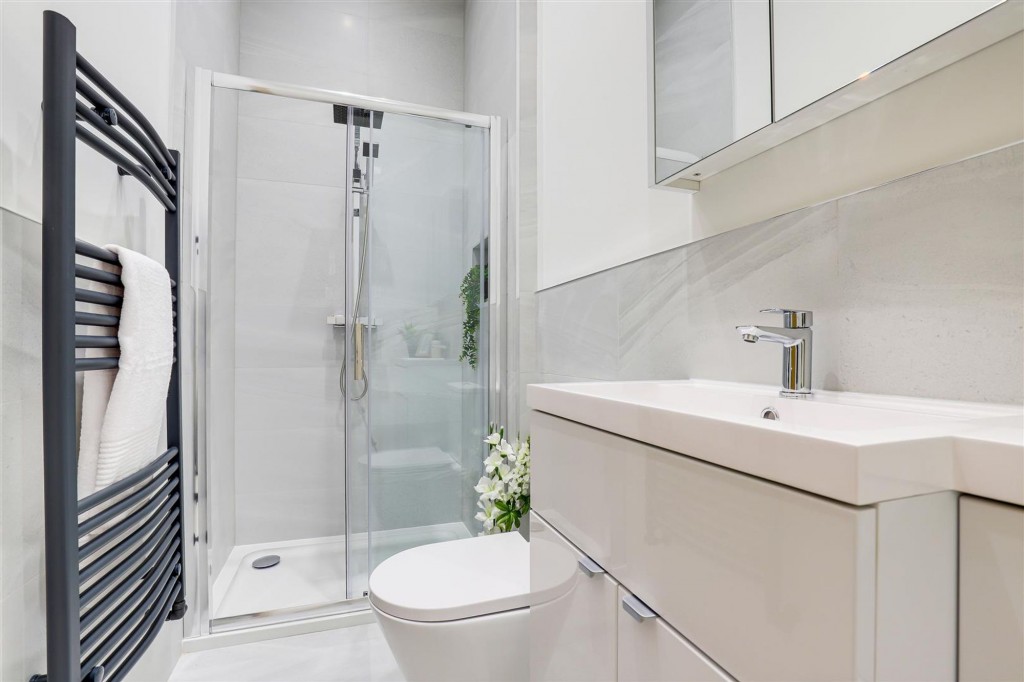 Mapperley Road, Nottingham, NG3