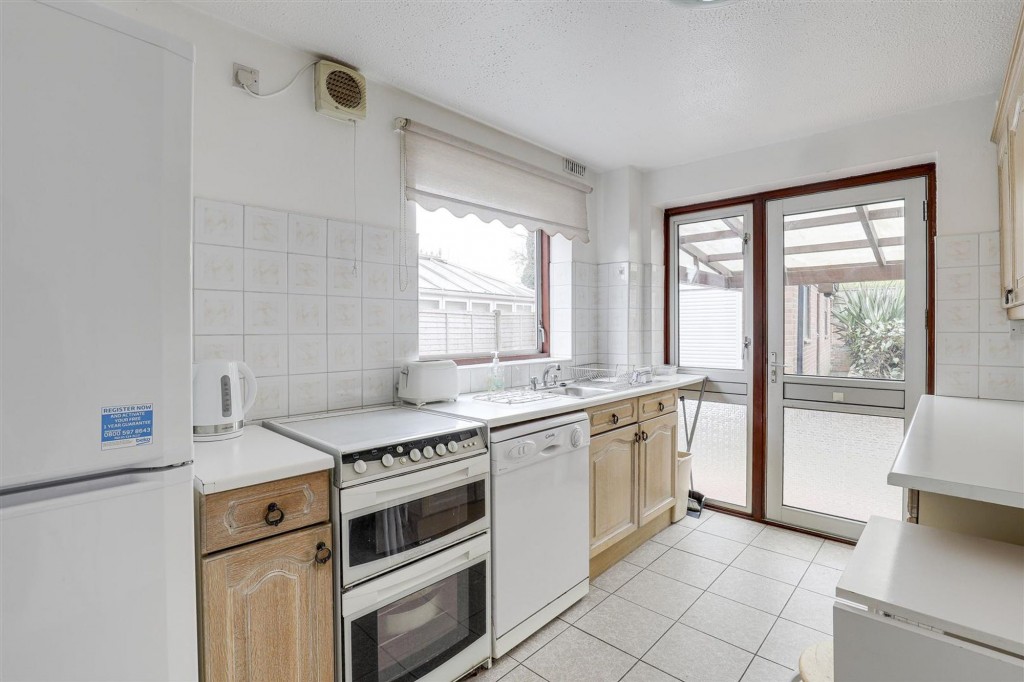 Milford Drive, Nottingham, NG3