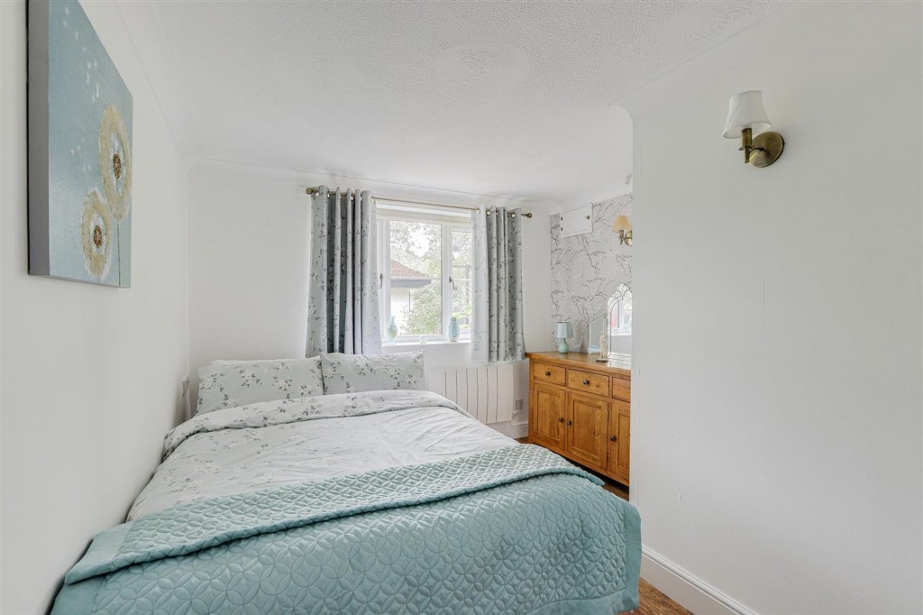 Risley, Risley Hall, DE72