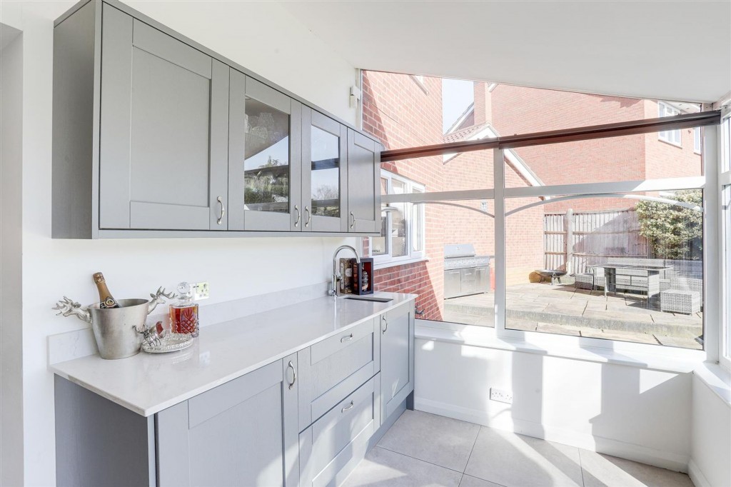 Wychwood Drive, Trowell, NG9