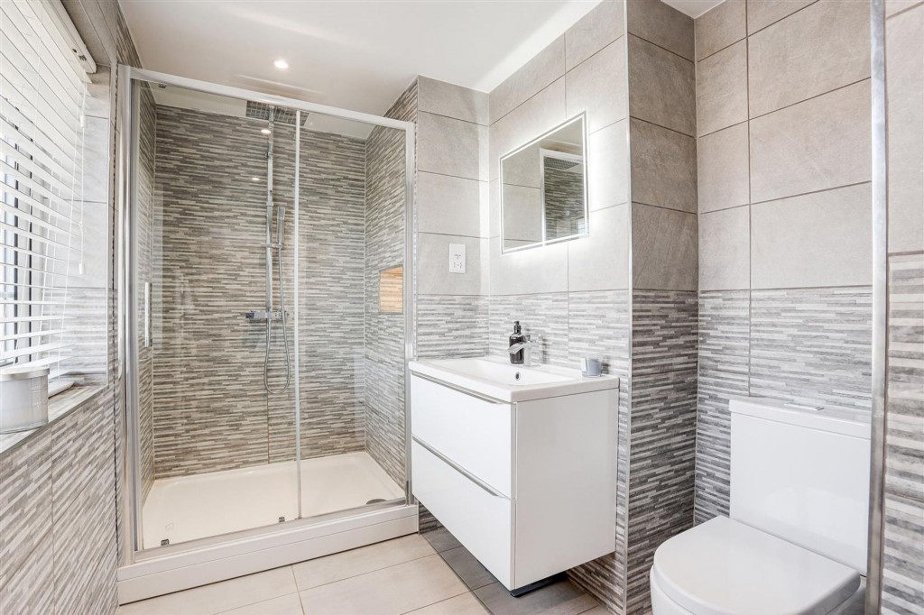 Wychwood Drive, Trowell, NG9