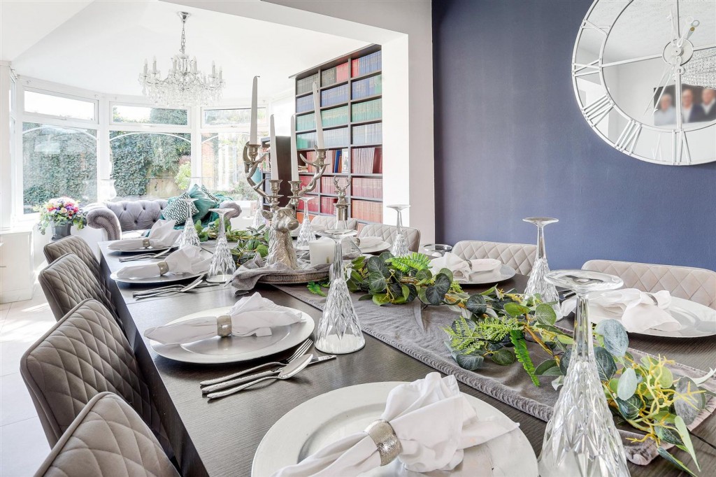 Wychwood Drive, Trowell, NG9