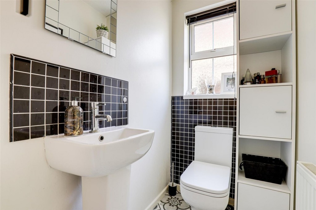 Orpean Way, Toton, NG9