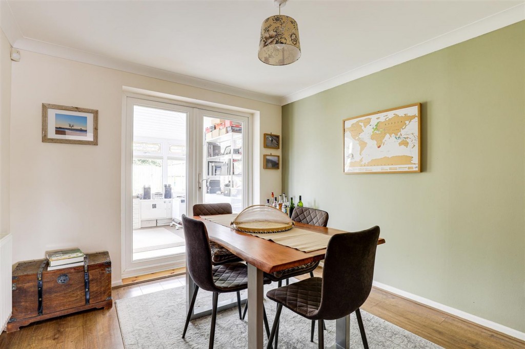 Orpean Way, Toton, NG9