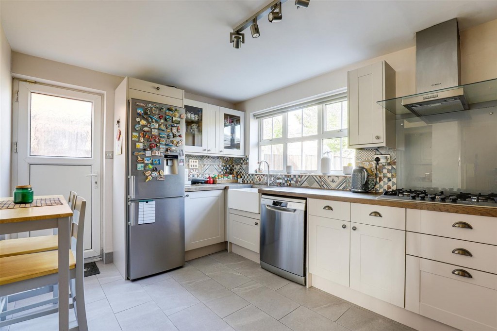 Orpean Way, Toton, NG9