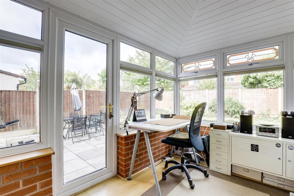 Orpean Way, Toton, NG9