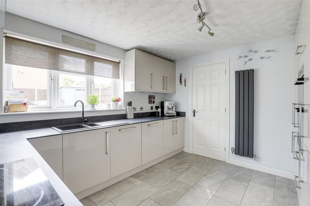 Bassett Close, Ilkeston, DE7