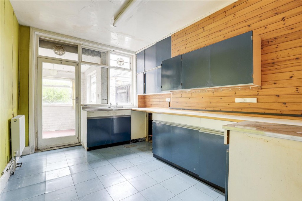 Adbolton Grove, West Bridgford, NG2