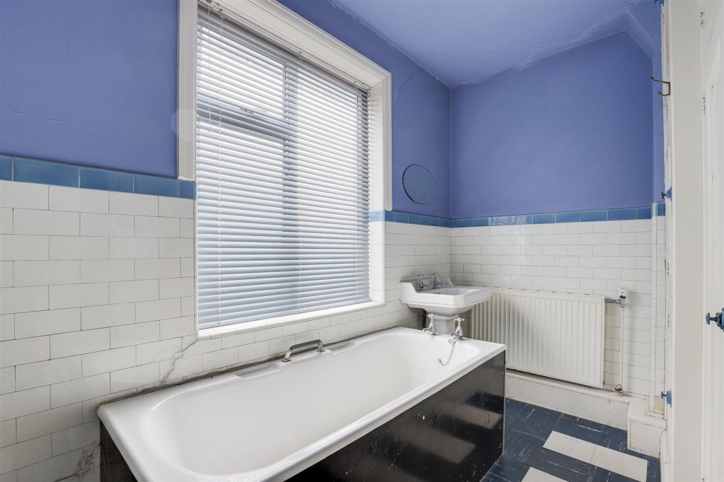 Adbolton Grove, West Bridgford, NG2