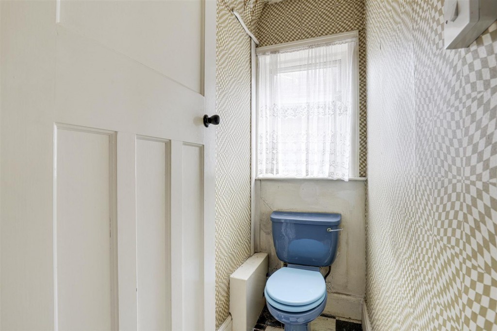 Adbolton Grove, West Bridgford, NG2