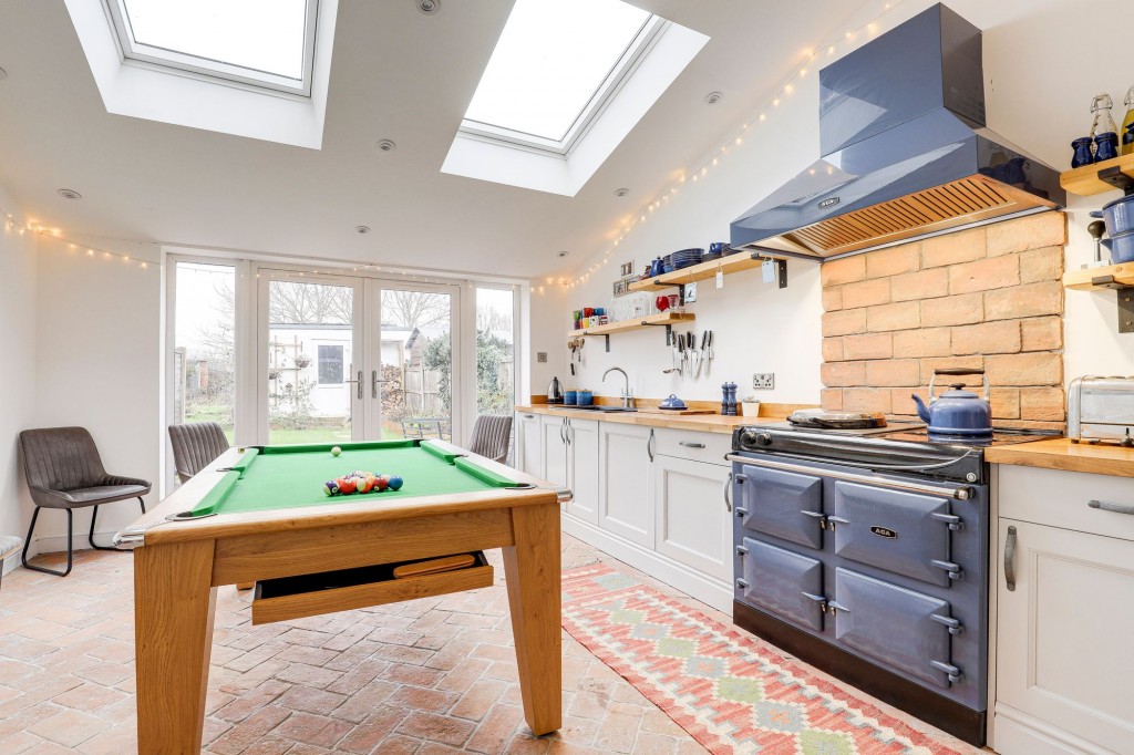 Shelt Hill, Woodborough, NG14