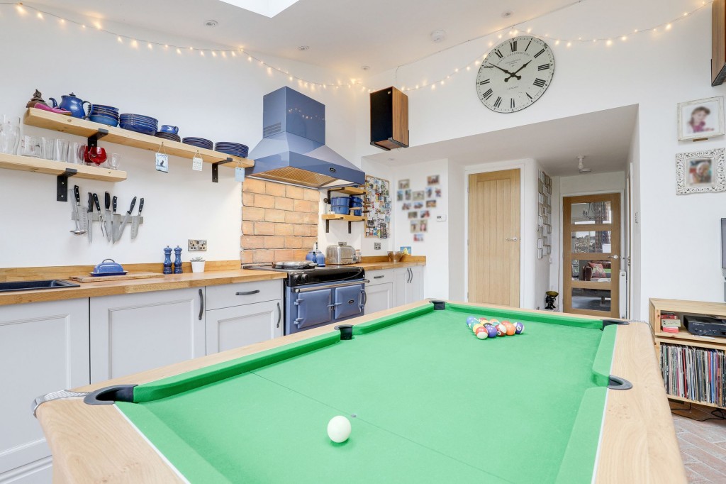 Shelt Hill, Woodborough, NG14