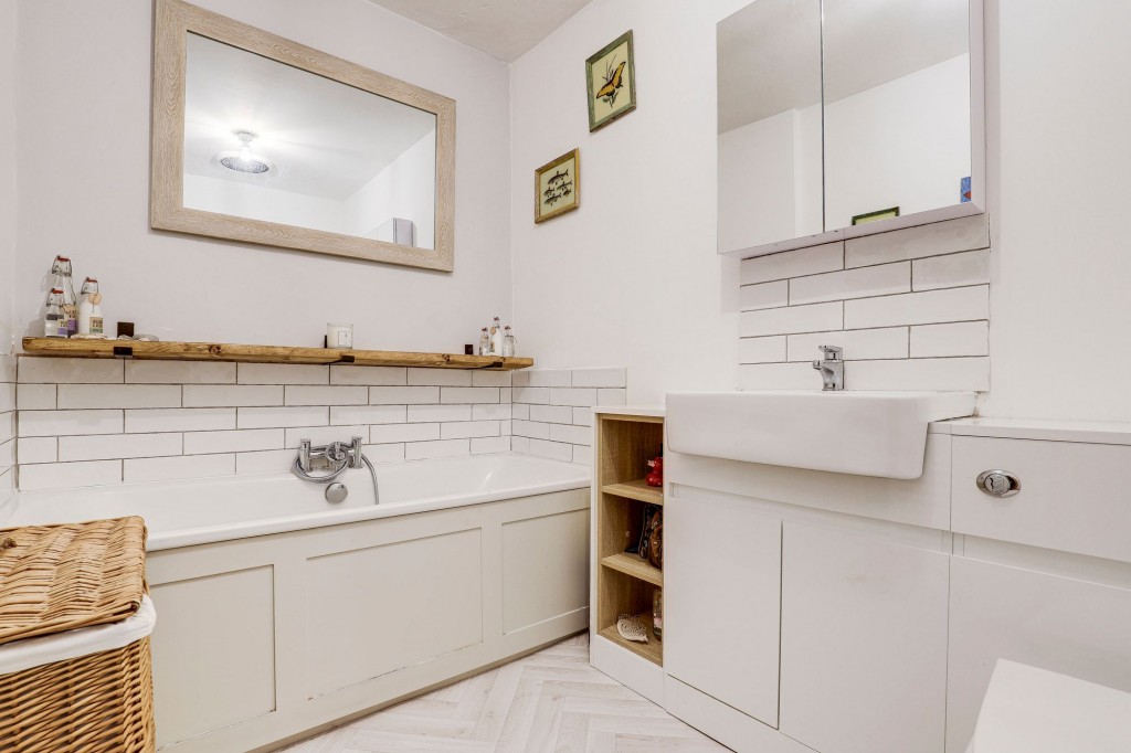 Shelt Hill, Woodborough, NG14