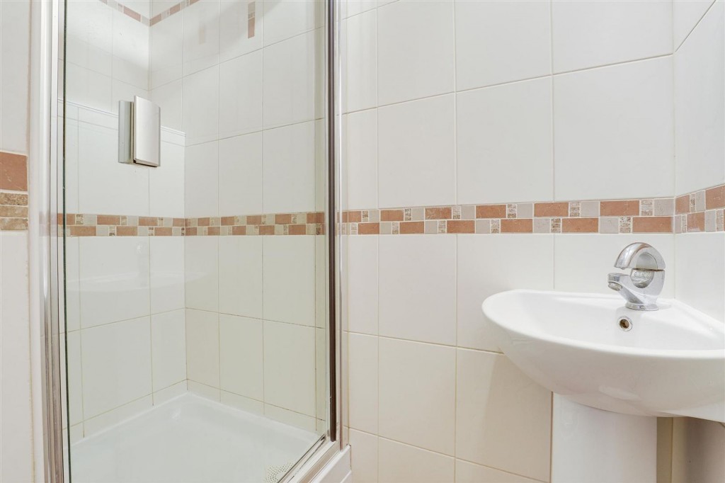 Market Street, Draycott, DE72