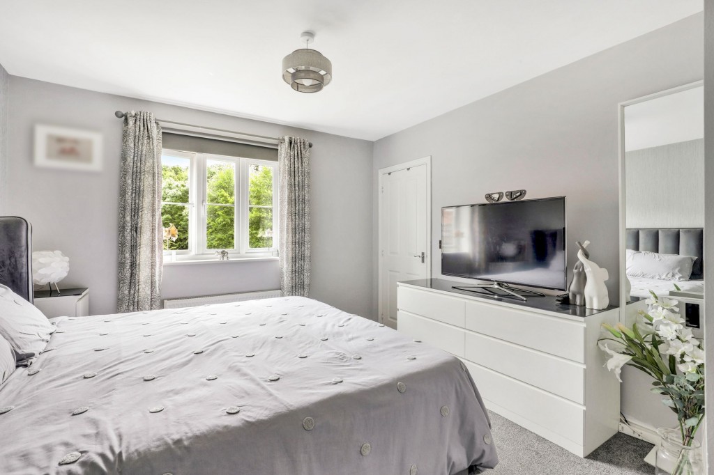 Snowdrop Close, Hucknall, NG15