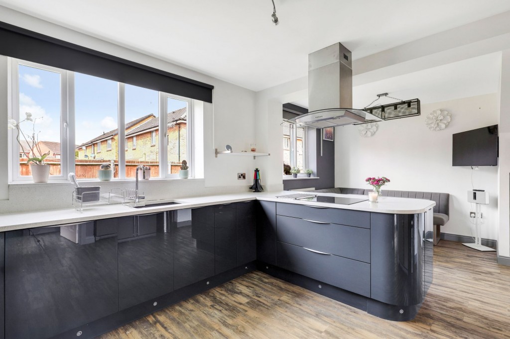 Snowdrop Close, Hucknall, NG15