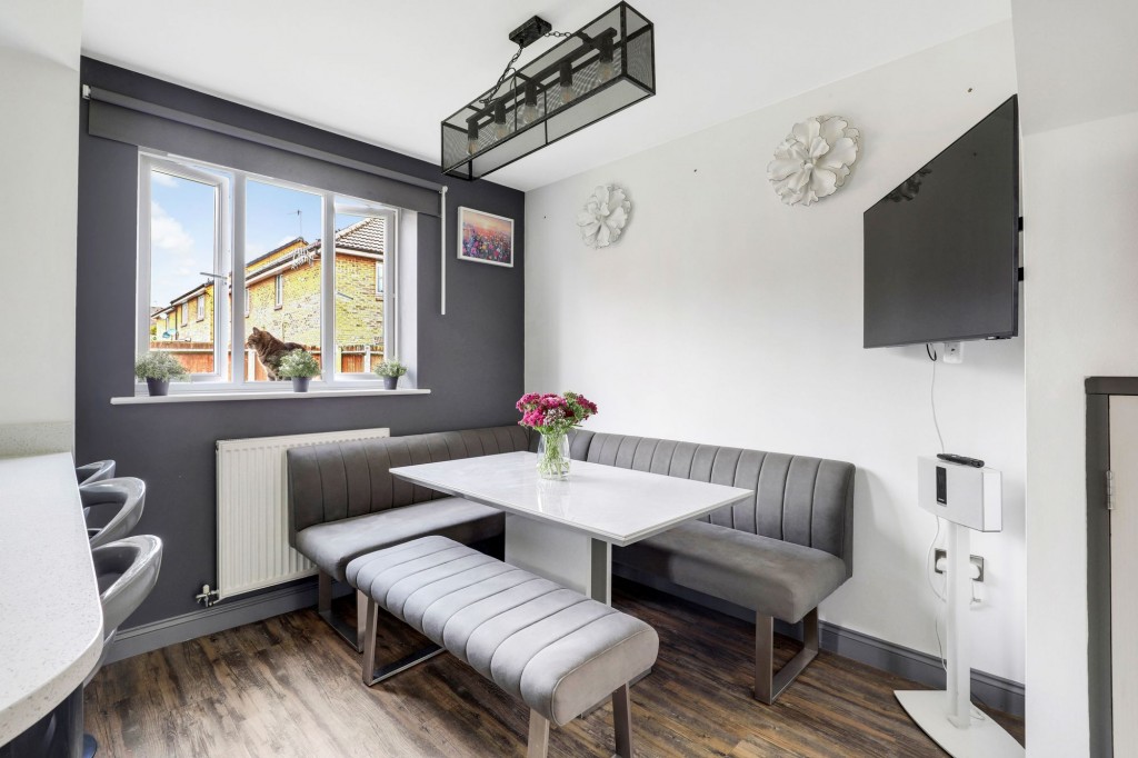 Snowdrop Close, Hucknall, NG15