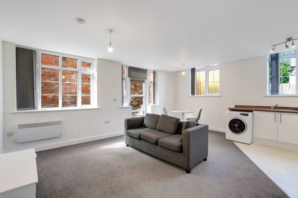 Holland Street, Westbridge House, NG7