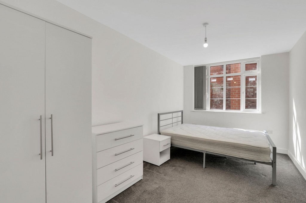 Holland Street, Westbridge House, NG7