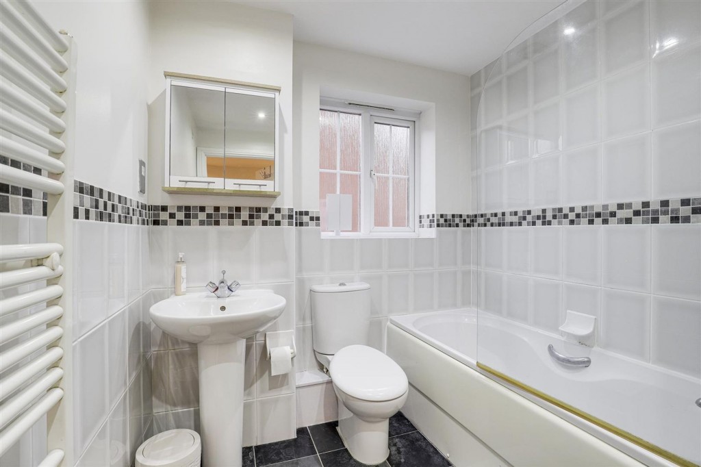 Blackthorn Close, Gedling, NG4