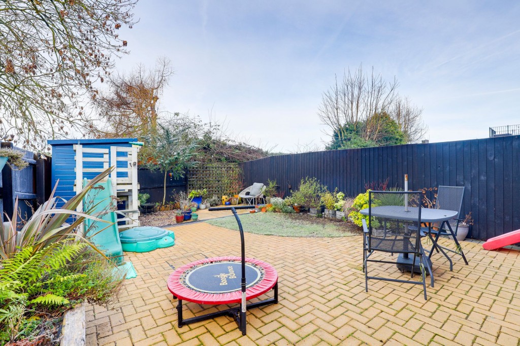 Blackthorn Close, Gedling, NG4