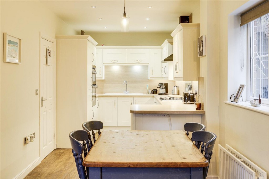 Blackthorn Close, Gedling, NG4