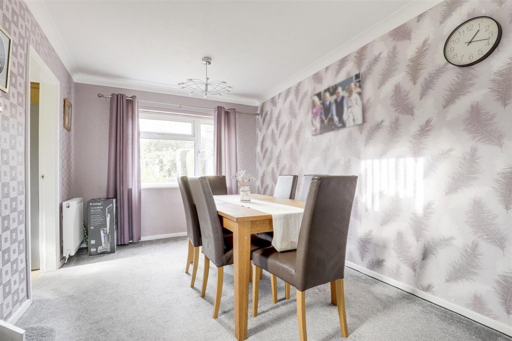 Jumelles Drive, Calverton, NG14