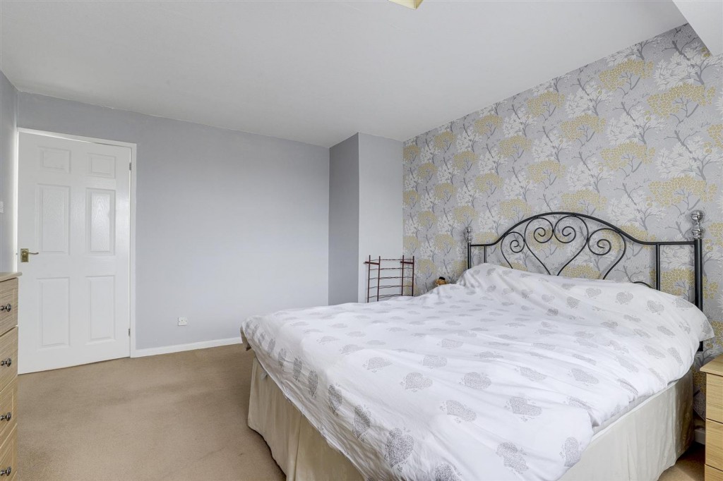 Jumelles Drive, Calverton, NG14