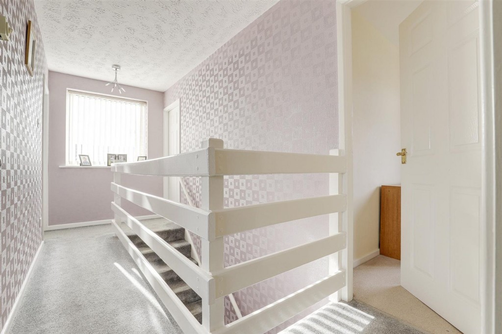 Jumelles Drive, Calverton, NG14