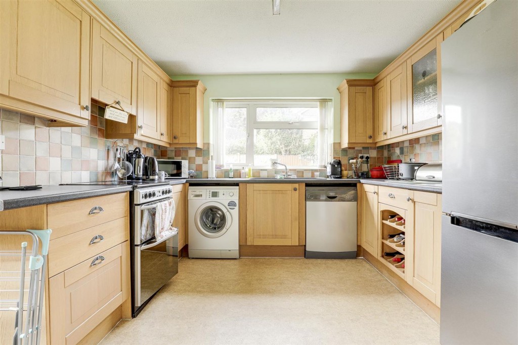 Jumelles Drive, Calverton, NG14