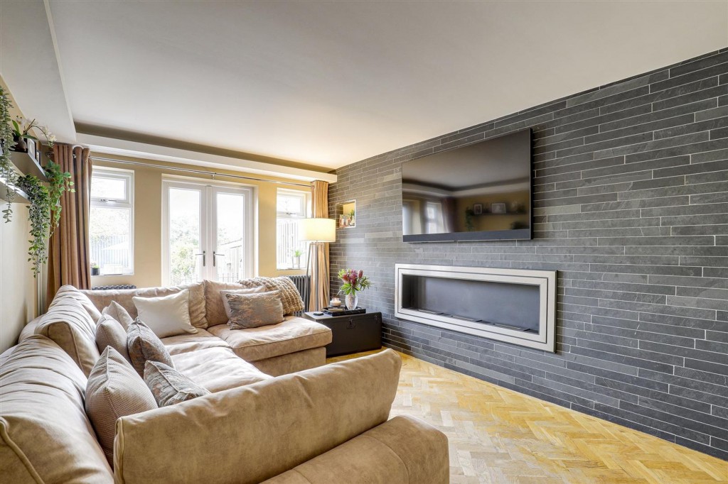 Cedarland Crescent, Nuthall, NG16