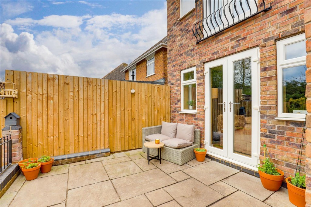 Cedarland Crescent, Nuthall, NG16