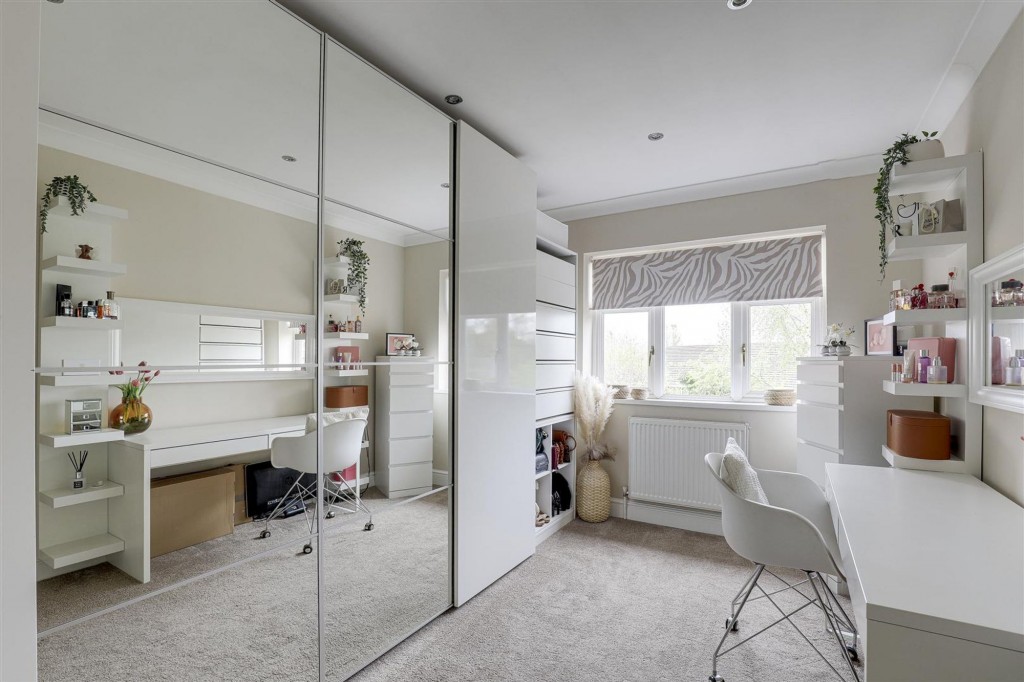 Cedarland Crescent, Nuthall, NG16