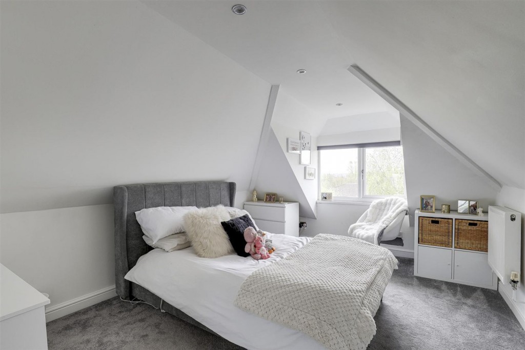 Cedarland Crescent, Nuthall, NG16